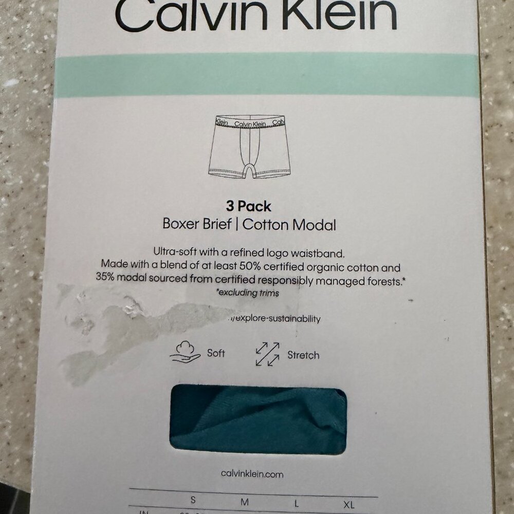 Calvin Klein 3 Pack Boxer Briefs Size M NIB - Picture 2 of 4